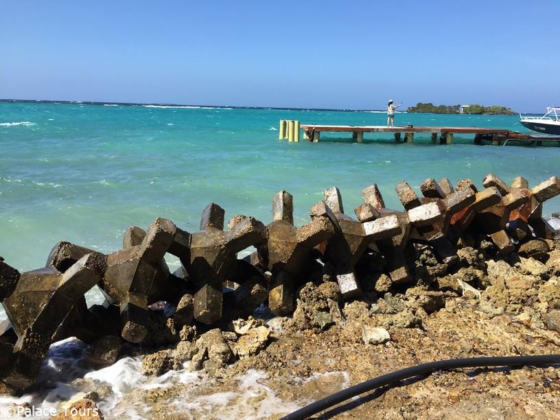 Thursday : Visit Rosario Islands from Cartagena