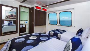 Natural Paradise Luxury Yacht