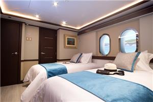 Grand Majestic Yacht