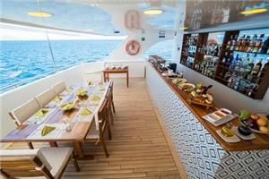 OceanSpray Al fresco Dining