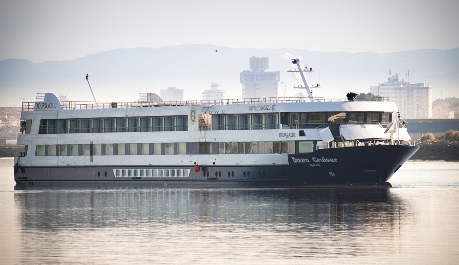 Douro Express River Cruise: 5-Night Porto Round-Trip