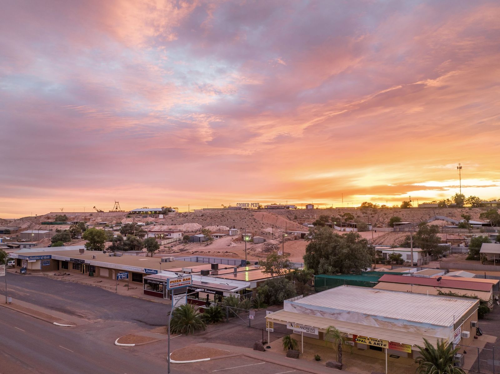 Coober Pedy township at sunset. Photo: Tourism Australia