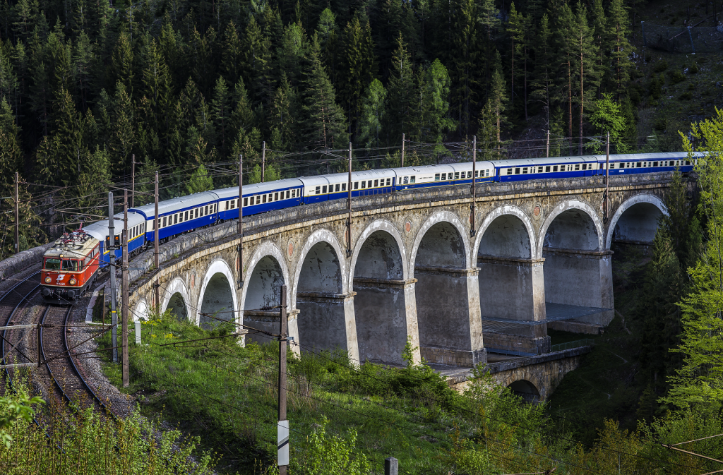 Golden Eagle Danube Express: A Luxurious Italian Rail Journey