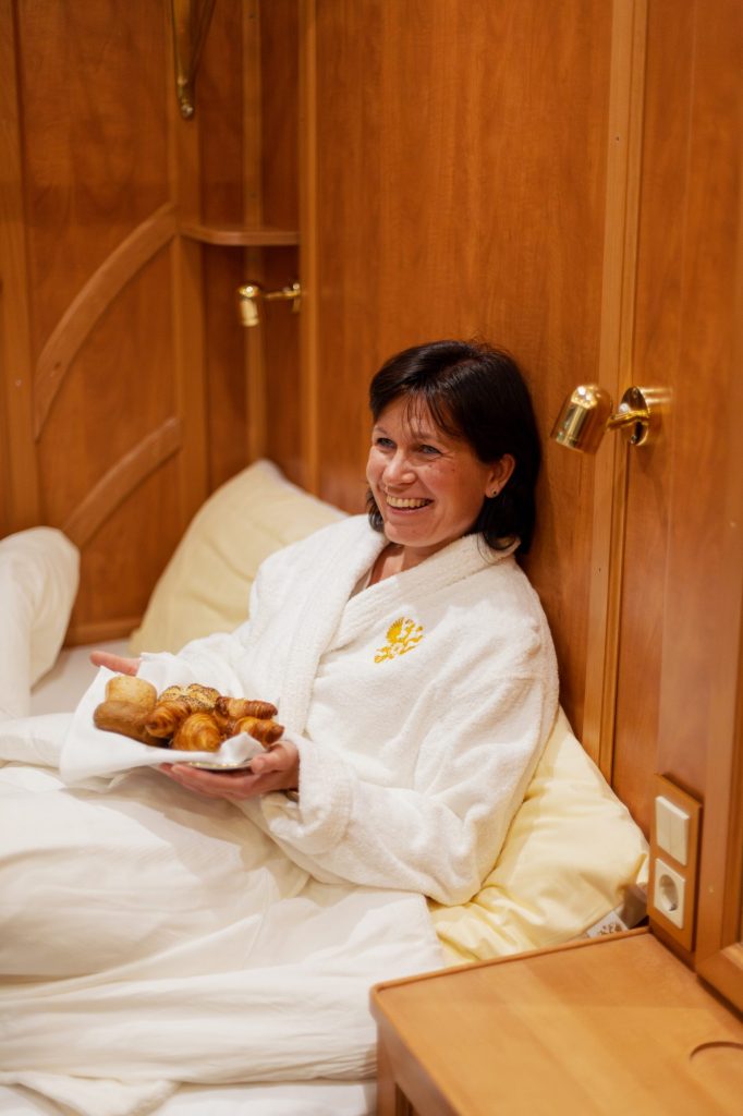 Golden Eagle Danube Express: breakfast served in the cabin
