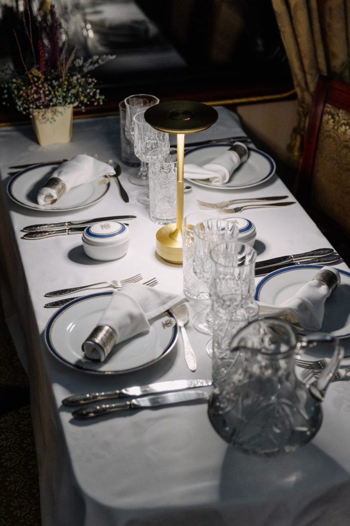 Golden Eagle: the restaurant car