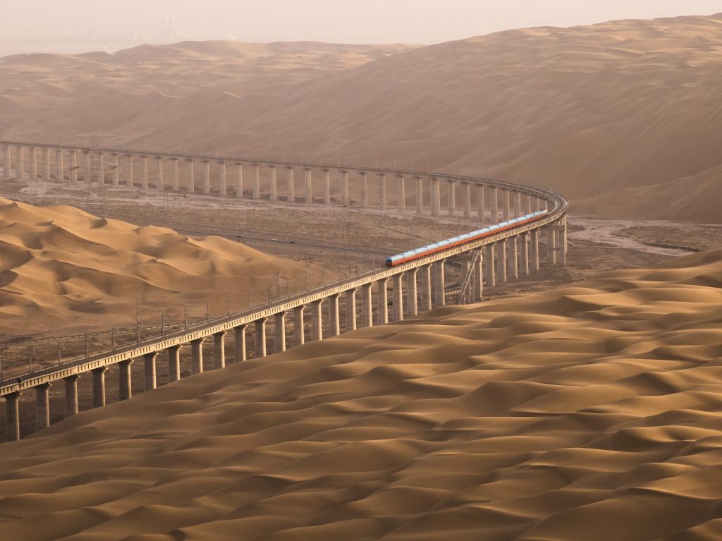 Golden Eagle Silk Road Express: the train crossing the desert, Gobi Desert